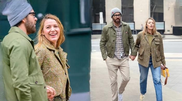 Blake Lively, Ryan Reynolds exude couple goals while strolling around NYC
